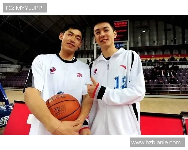 张庆鹏:从篮球场上的拼搏到人生舞台的辉煌转身 张庆鹏:从篮球场上的拼搏到人生舞台的辉煌转身